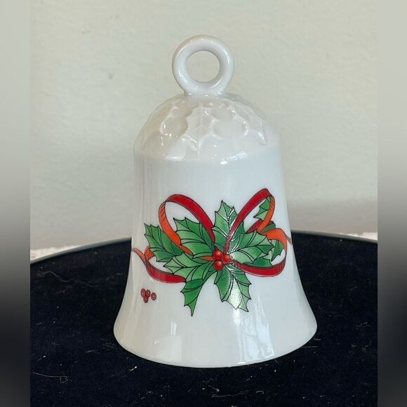 Vintage ceramic Holly & berries Christmas bell | JAPAN | vintage bell Christmas - Picture 9 of 10